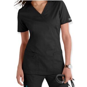 🔃Cherokee Black Scrub Top